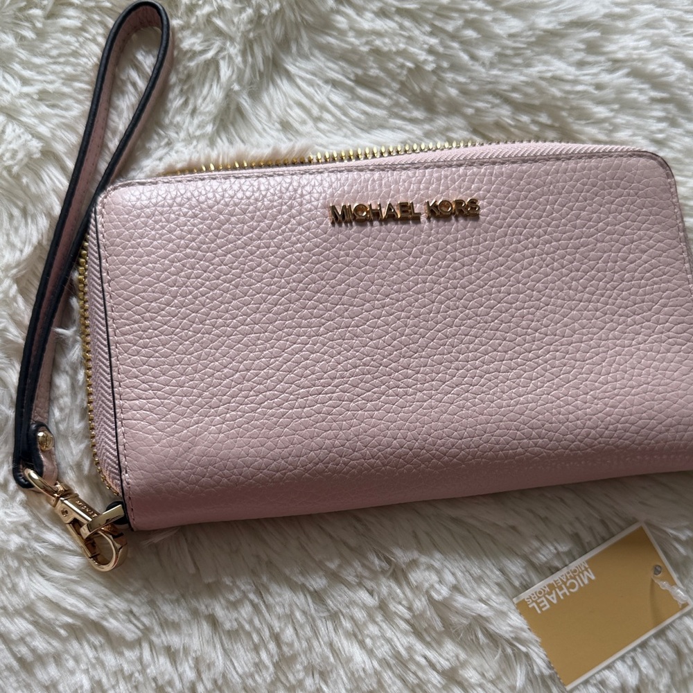 Michael Kors Blush Pink Wristlet